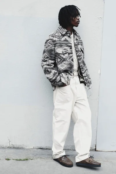 Look 16